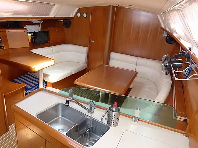 Sun Odyssey 37 - [Internal image]