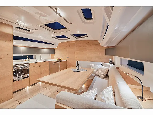 Elan Impression 43 - [Internal image]