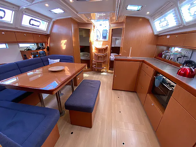 Bavaria 46 Cruiser - [Internal image]