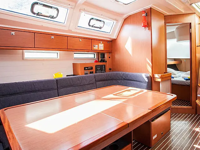 Bavaria Cruiser 46 - [Internal image]