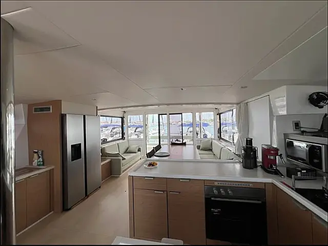 Bali 5.4 - [Internal image]