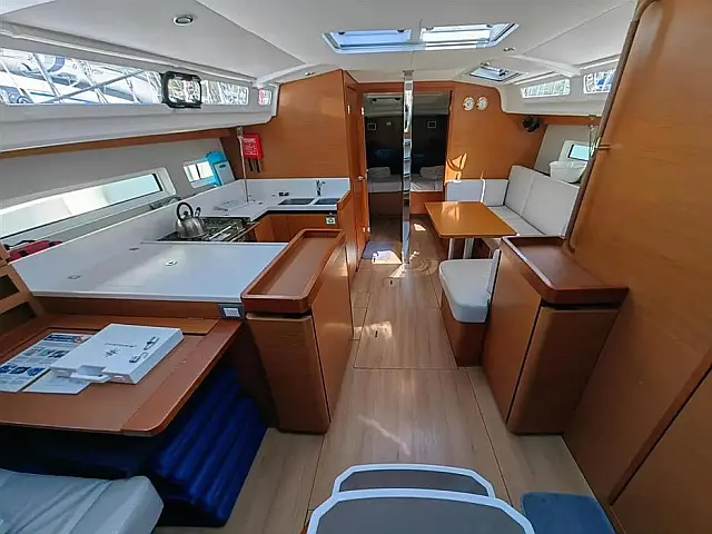 Sun Odyssey 440 (4 cab) - [Internal image]