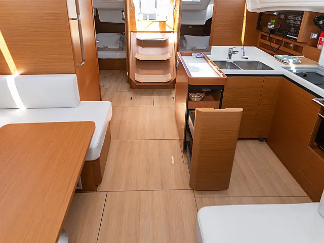 Sun Odyssey 410 - [Internal image]
