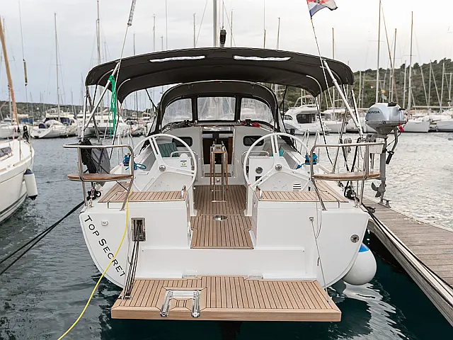 Elan 40.1 - [External image]