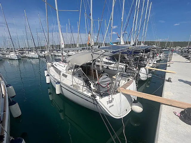 Bavaria Cruiser 34 - [External image]