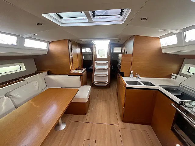 Sun Odyssey 490 - [Internal image]