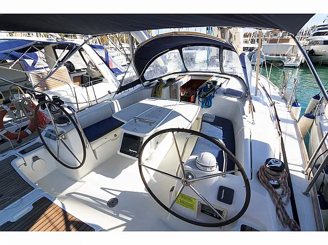 Oceanis 43 - [External image]