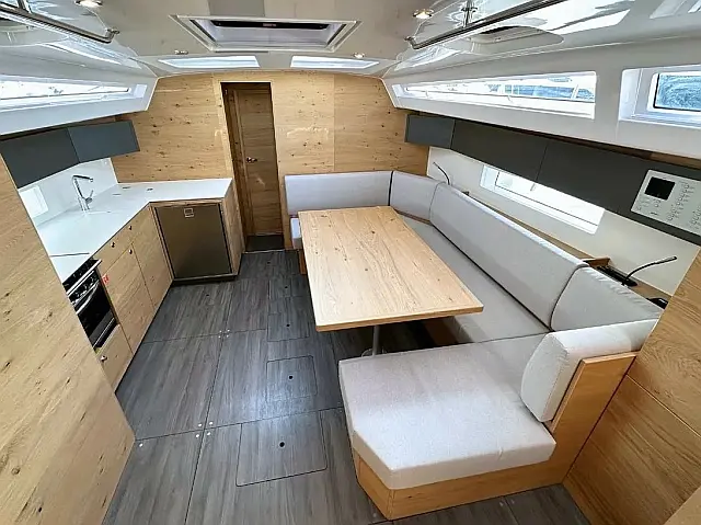 Elan 45 Impression - [Internal image]