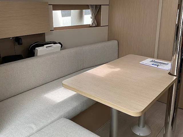 Oceanis 38.1 - [Internal image]