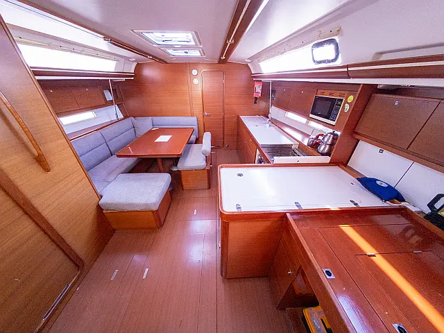 Dufour 450 Grand Large - [Internal image]