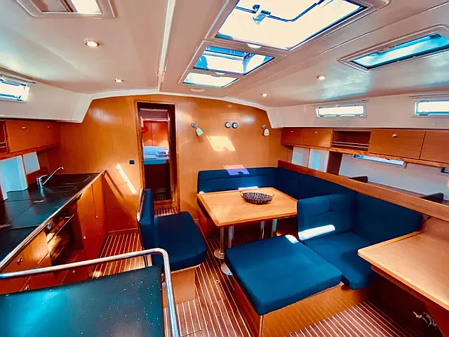 Bavaria Cruiser 45 - [Internal image]