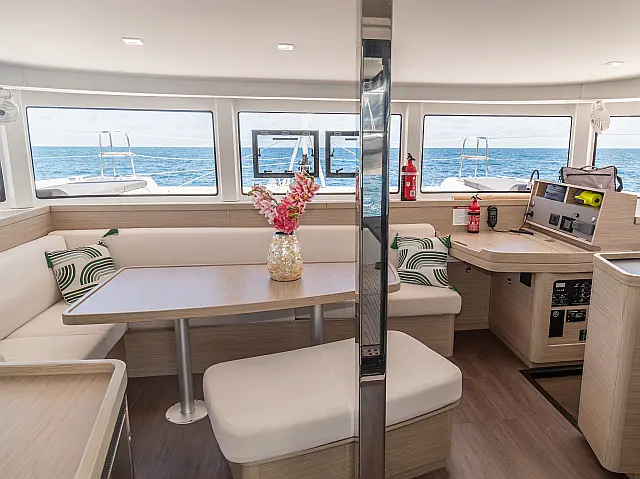 Lagoon 42 - [Internal image]