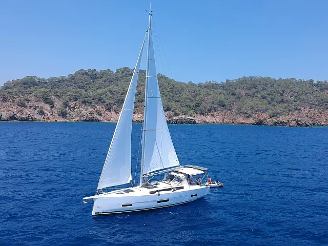 Dufour 390 Grand Large - [External image]