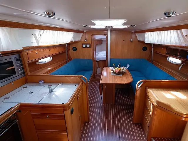 Bavaria 38 - [Internal image]