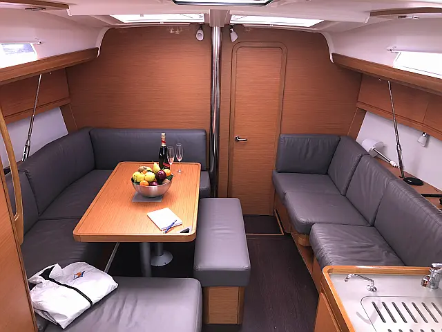 Dufour 412 Grand large - [Internal image]