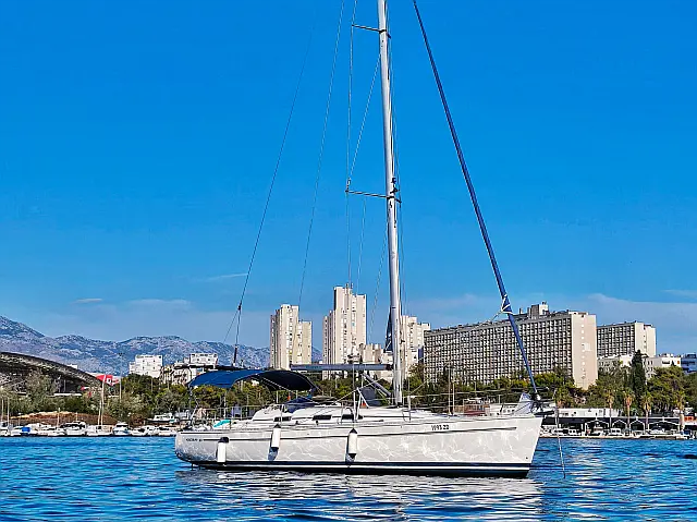 Elan 40 - [External image]