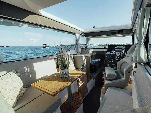 Nordkapp Coupe 905 - [Internal image]