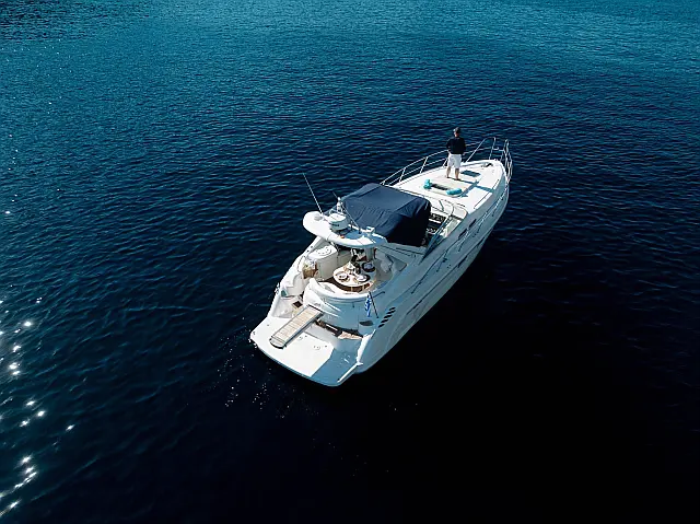 Sealine S37 - [External image]