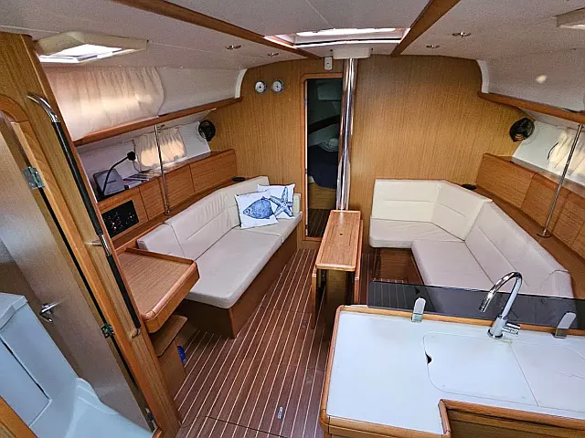 Sun Odyssey 42 i - [Internal image]