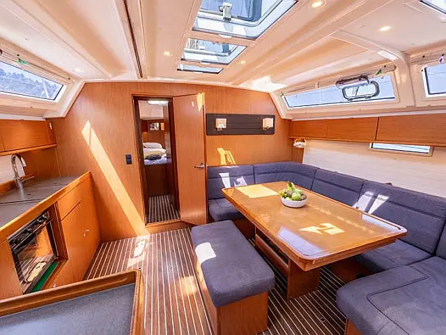 Bavaria 46 - [Internal image]