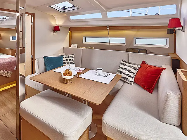 Sun Odyssey 440 - [Internal image]