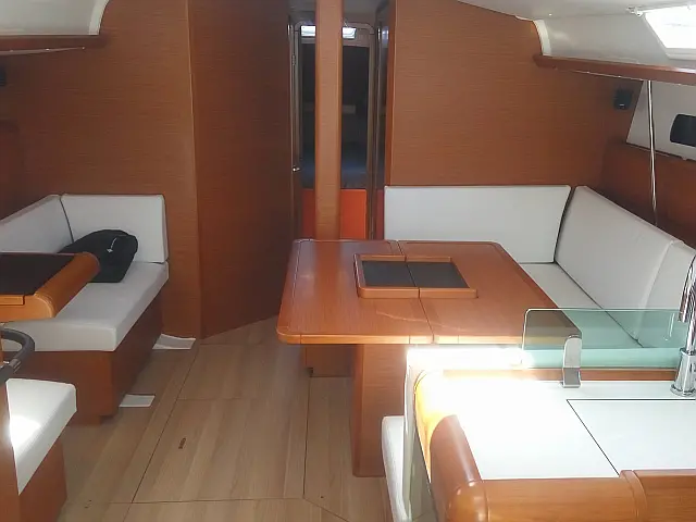 Sun Odyssey 449 /4cab - [Internal image]