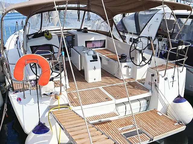 Sun Odyssey 490/ 6 cabs/10 - [External image]
