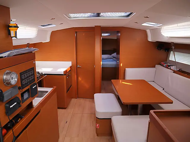 Sun Odyssey 490/ 6 cabs/10 - [Internal image]