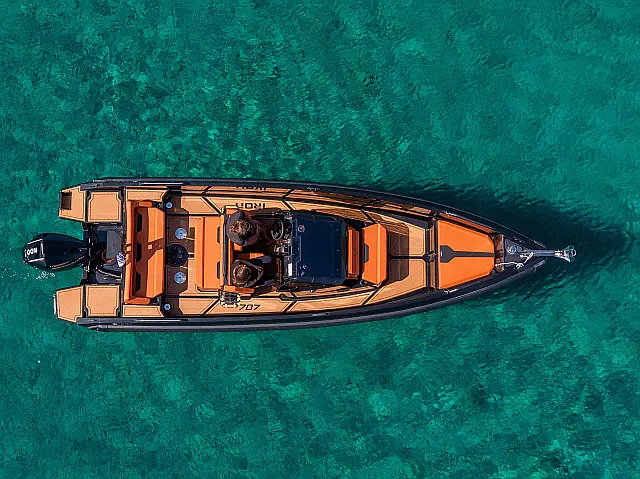 Iron 707 - [Internal image]