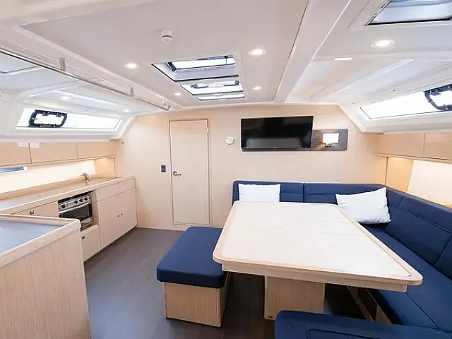 Bavaria Cruiser 46 /4cab - [Internal image]