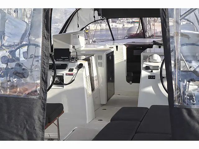 Sun Loft 47 /7cab - [Internal image]