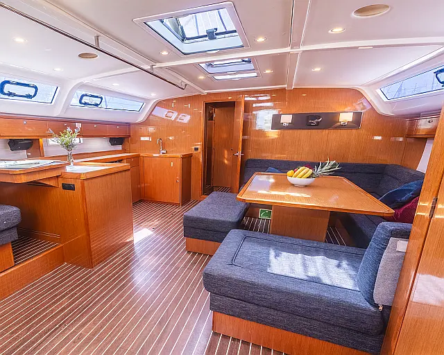 Bavaria 51 Cruiser - [Internal image]