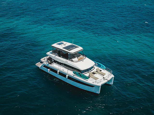Fountaine Pajot MY6 - [External image]