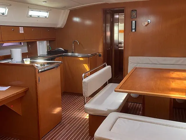 Bavaria 50 Cruiser - [Internal image]