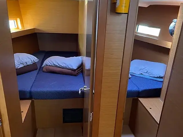 Sun Loft 47 (7 cab.) - [Internal image]