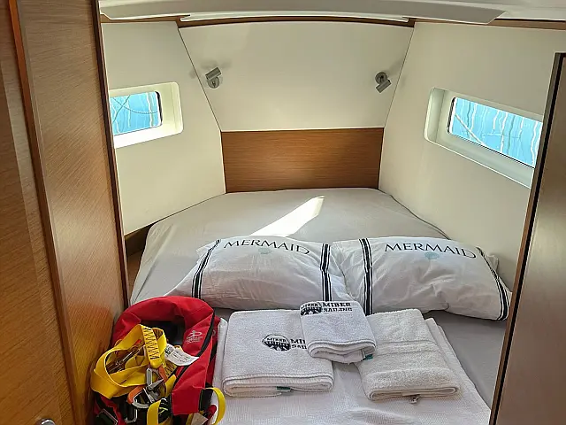 Sun Odyssey 380 - [Internal image]