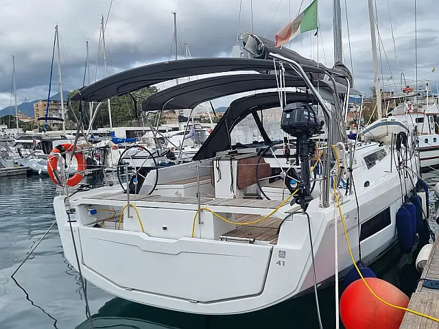 Dufour 41 - [External image]