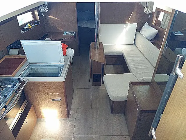 Oceanis 41.1 - [Internal image]