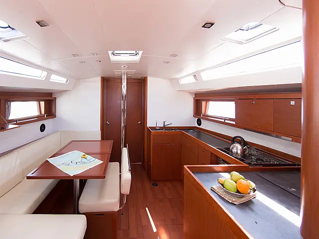 Oceanis 48 - [Internal image]