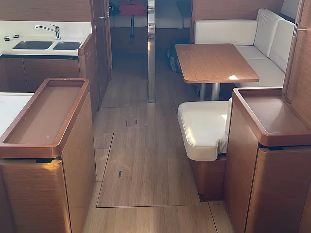Sun Odyssey 440 (possible to be converted to 3 cabins) - [Internal image]
