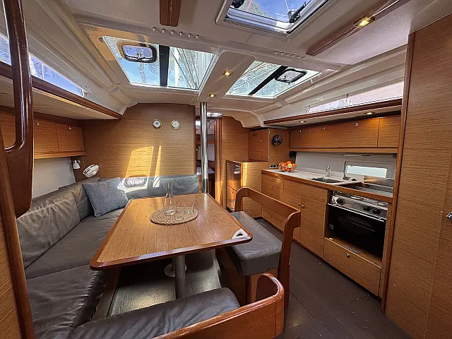 Dufour 430 GL – 4+1 CABINAS / 2 BAÑOS / 12 PAX - [Internal image]