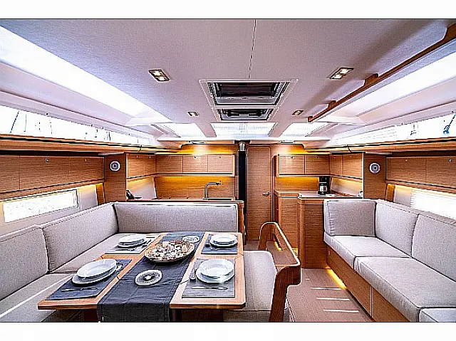 Dufour 520 Grand Large - [Internal image]