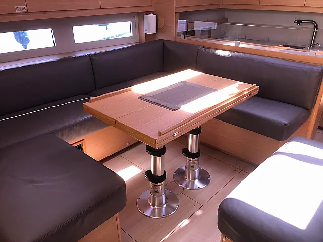 Dufour 530 Exclusive 2020 - [Internal image]