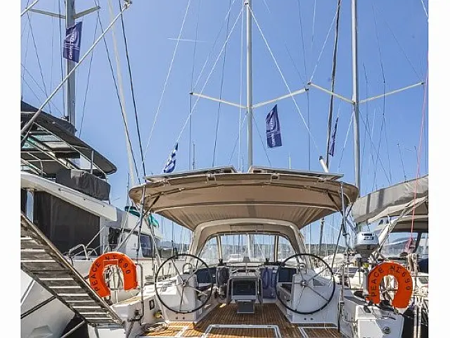 Oceanis 41.1 - [External image]