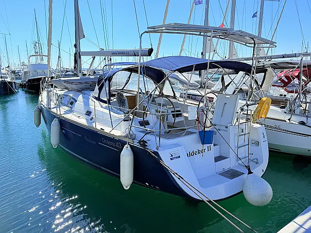 Oceanis 43 - [External image]