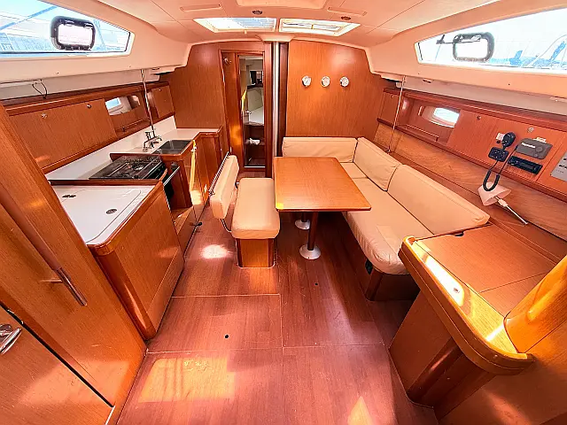 Oceanis 43 - [Internal image]