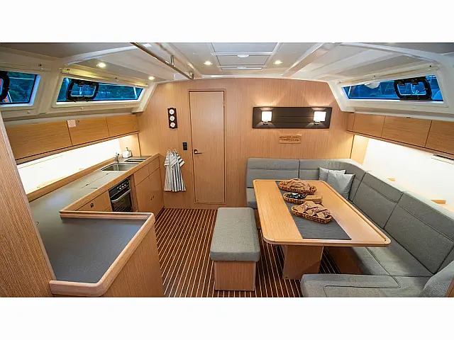 Bavaria Cruiser 46 - [Internal image]