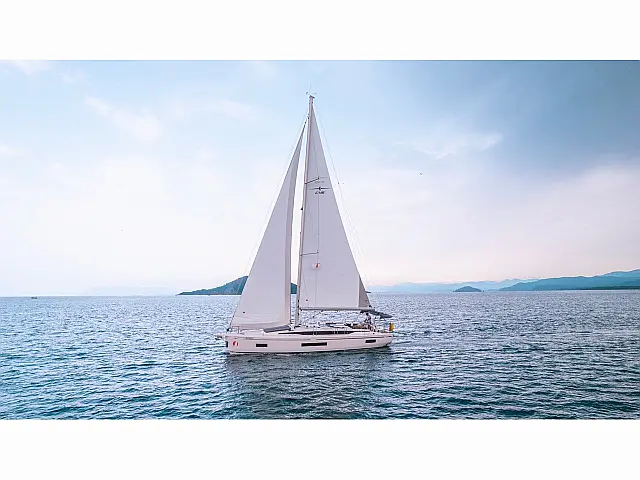 Bavaria C46 - [External image]