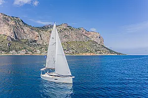 Sun Odyssey 319 - Sicily / Palermo / La Cala (Porto Palermo)
