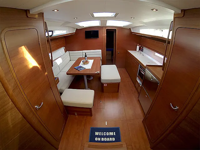 Dufour 460  - [Internal image]